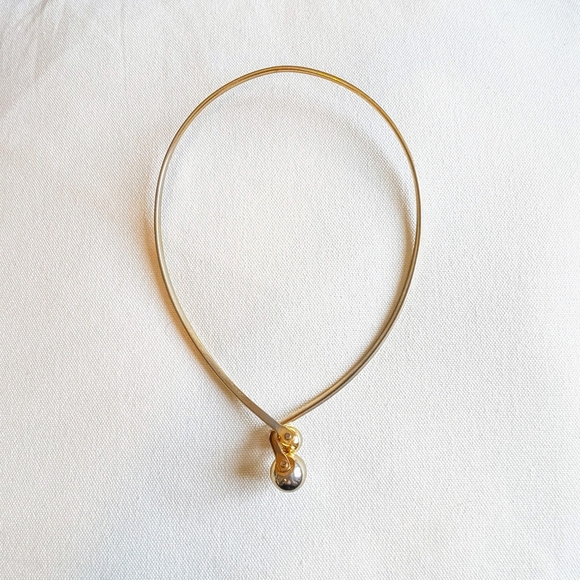 Vintage Costume Ball-Clasp Gold Colored Necklace - Picture 2 of 5